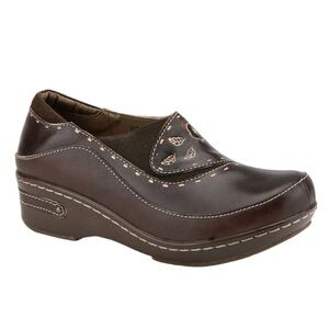 Spring Step L’Artiste Burbank brown leather clogs art to wear tooled leather